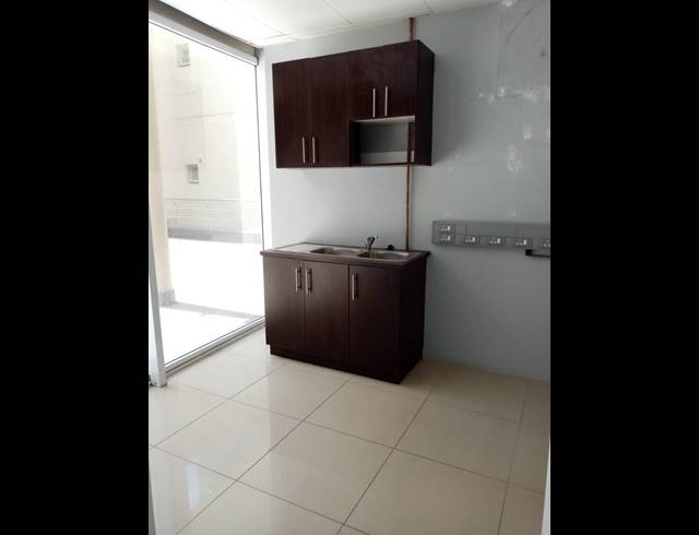 113M² OFFICE FOR SALE IN POINT WATERFRONT